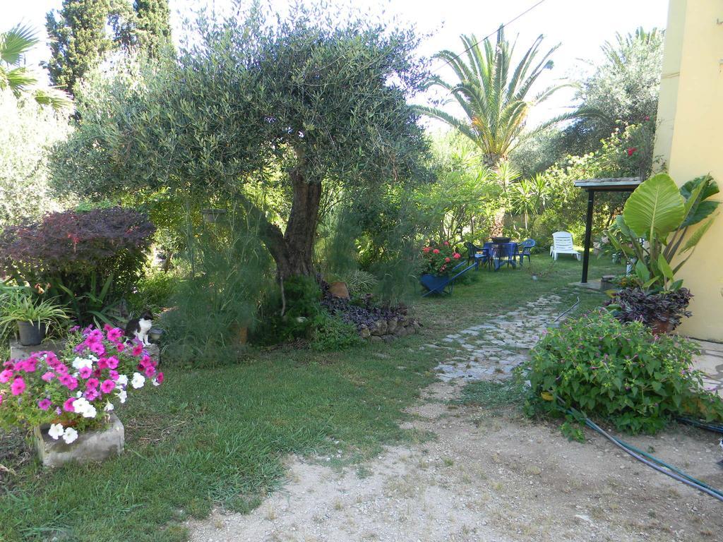 Villa Efterpi Kontokali Bagian luar foto